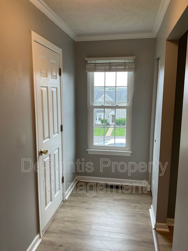 Large 3 Bedroom 2.5 bath townhome with additional finished room. property image