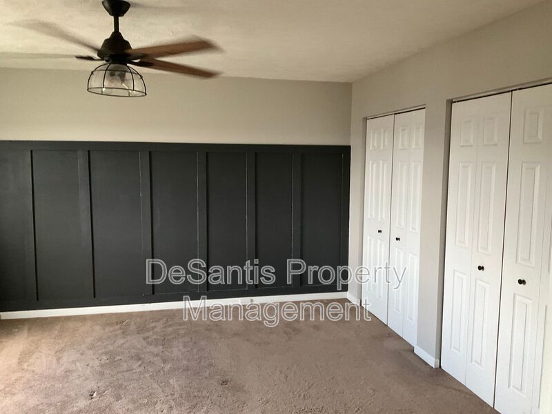 Large 3 Bedroom 2.5 bath townhome with additional finished room. property image