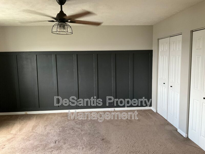 Large 3 Bedroom 2.5 bath townhome with additional finished room. property image