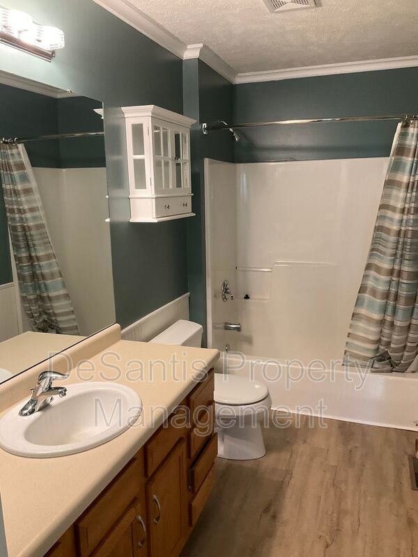 Large 3 Bedroom 2.5 bath townhome with additional finished room. property image