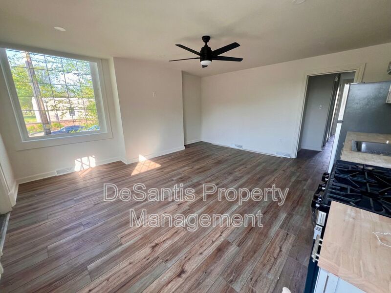 Beaver - 1 Bed 1 Bath - Just Renovated property image