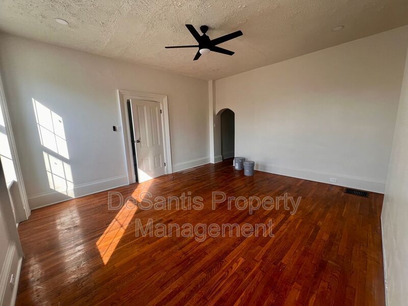 Beaver - 1 Bed 1 Bath - Just Renovated property image
