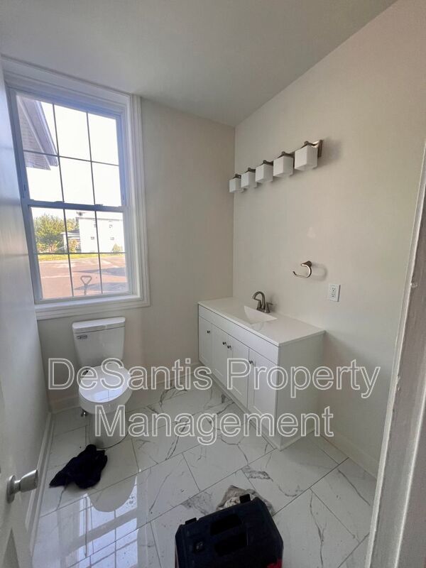 Beaver - 1 Bed 1 Bath - Just Renovated property image
