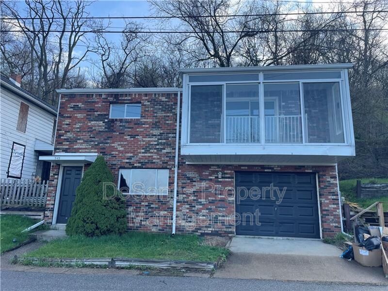 2 bedroom 2 bath home in Glassport property image