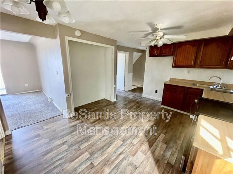 2 bedroom 2 bath home in Glassport property image