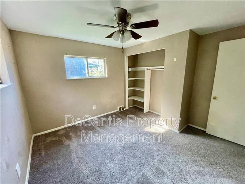 2 bedroom 2 bath home in Glassport property image