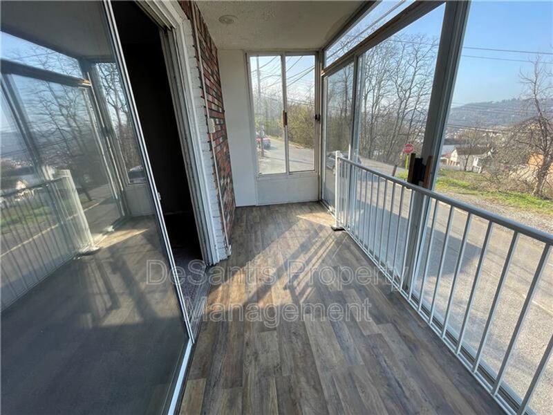 2 bedroom 2 bath home in Glassport property image