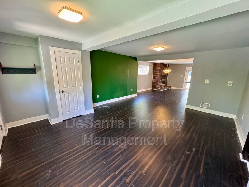 Open Concept 3 Bed 1.5 Bath in Swissville! property image