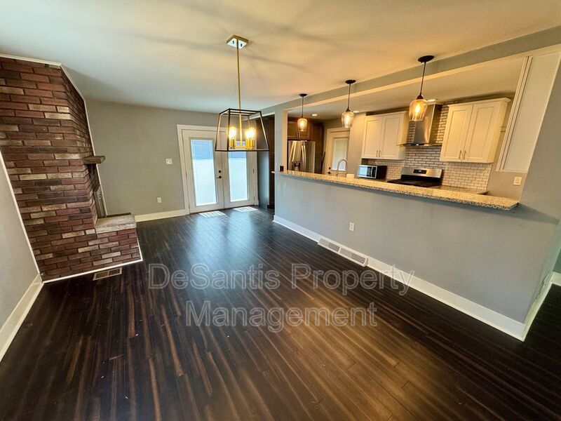 Open Concept 3 Bed 1.5 Bath in Swissville! property image