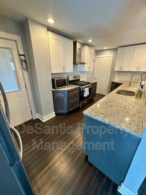 Open Concept 3 Bed 1.5 Bath in Swissville! property image