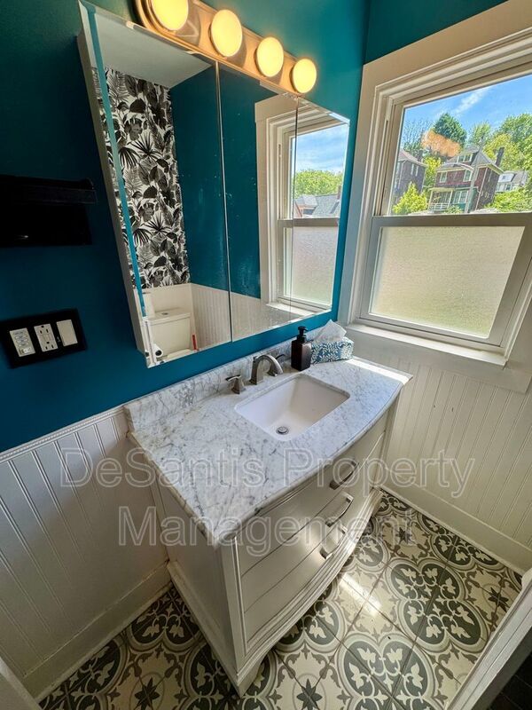 Open Concept 3 Bed 1.5 Bath in Swissville! property image