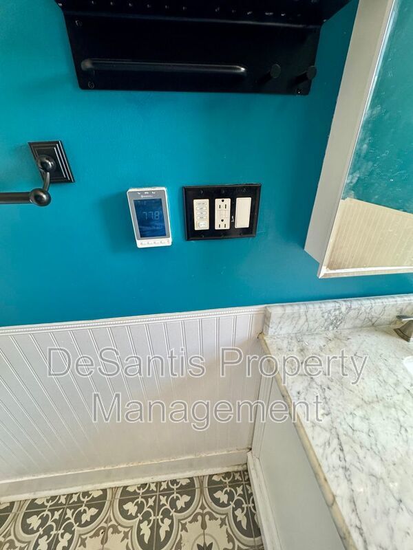 Open Concept 3 Bed 1.5 Bath in Swissville! property image