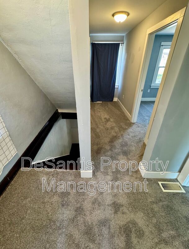 Open Concept 3 Bed 1.5 Bath in Swissville! property image