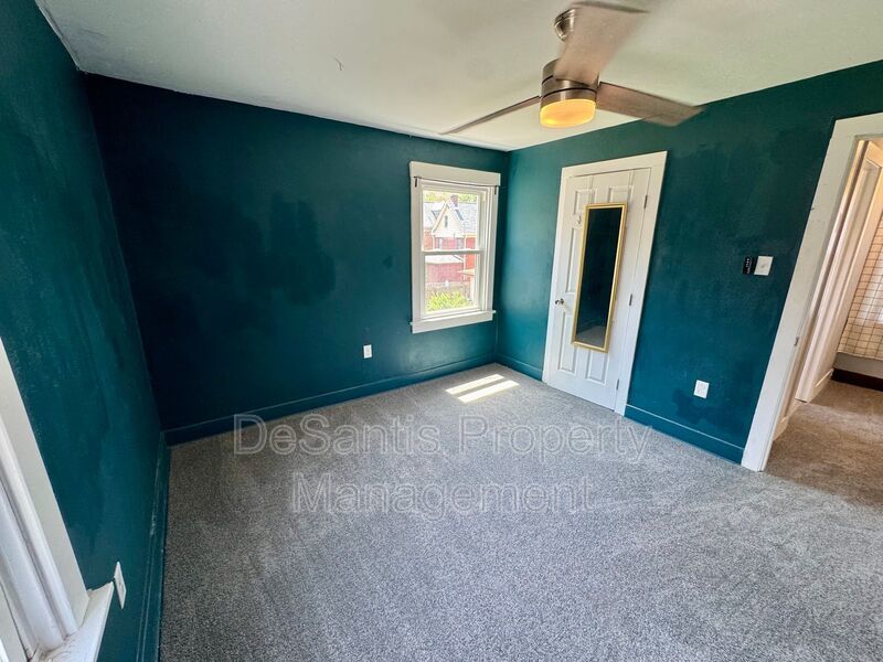 Open Concept 3 Bed 1.5 Bath in Swissville! property image