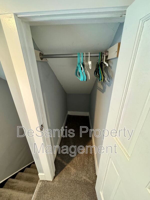 Open Concept 3 Bed 1.5 Bath in Swissville! property image