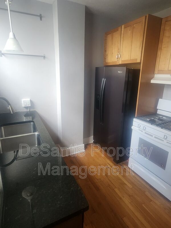 2 Bedroom 1 bath updated Row Home property image