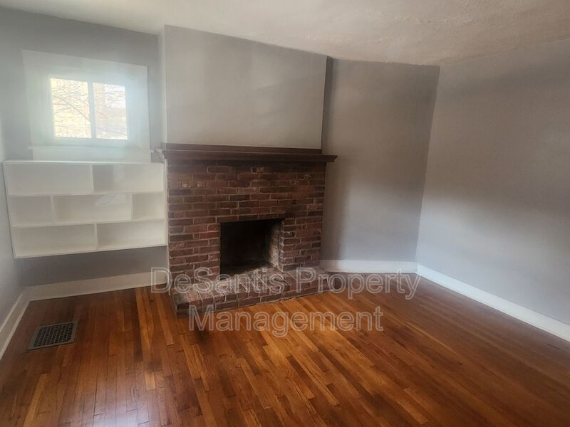 2 Bedroom 1 bath updated Row Home property image