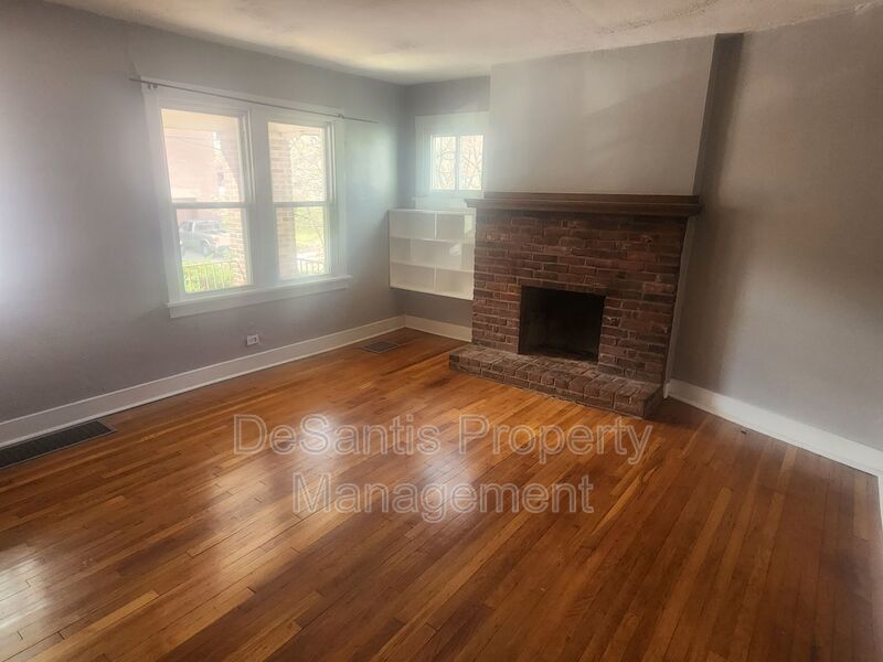 2 Bedroom 1 bath updated Row Home property image
