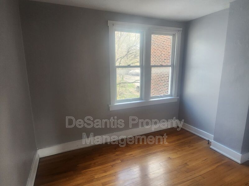 2 Bedroom 1 bath updated Row Home property image