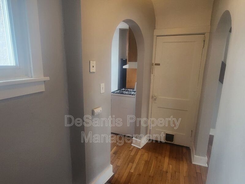 2 Bedroom 1 bath updated Row Home property image