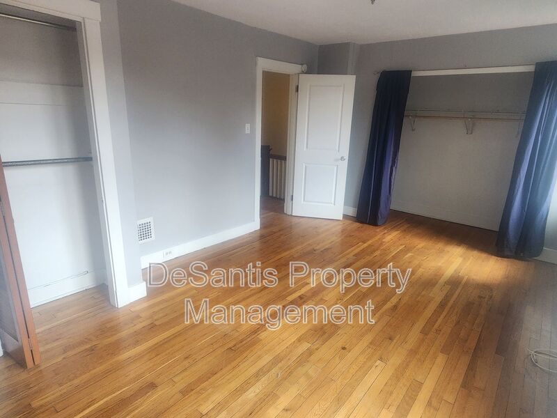 2 Bedroom 1 bath updated Row Home property image