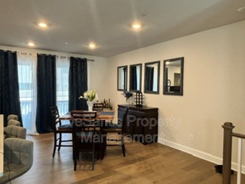 3 bedroom 4 bath in Moon Township school district property image