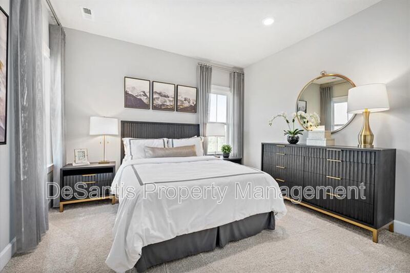 3 bedroom 4 bath in Moon Township school district property image