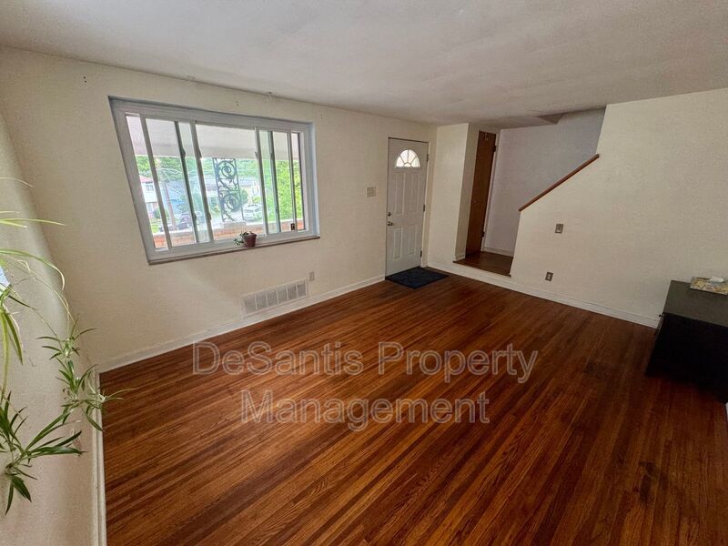 Charming 2 Bed 1 Bath in Beechview! property image