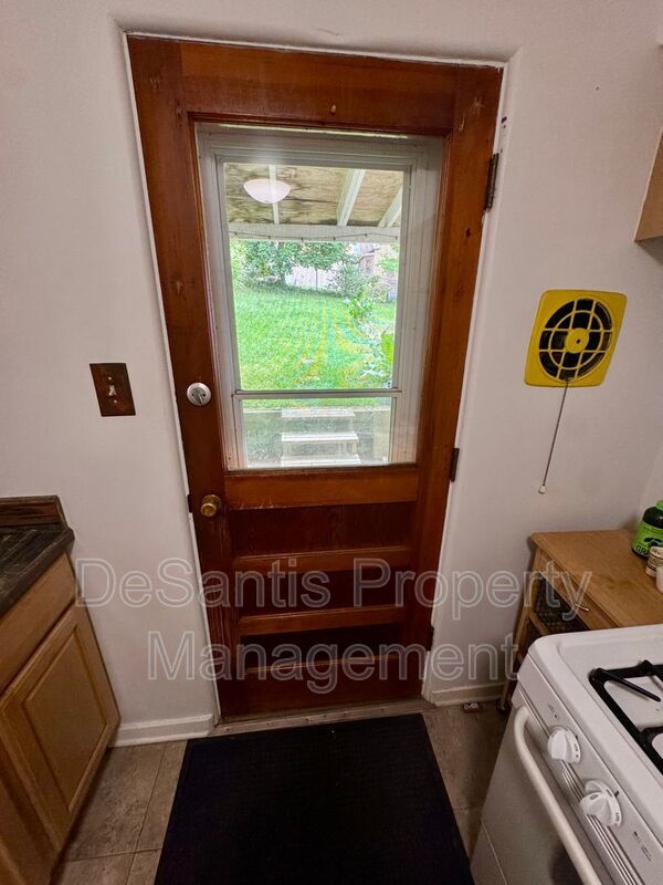 Charming 2 Bed 1 Bath in Beechview! property image