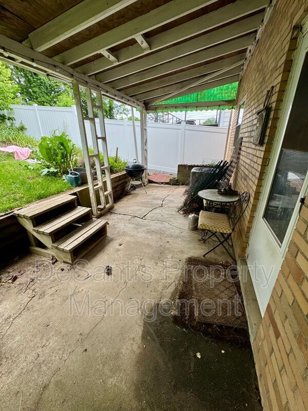 Charming 2 Bed 1 Bath in Beechview! property image