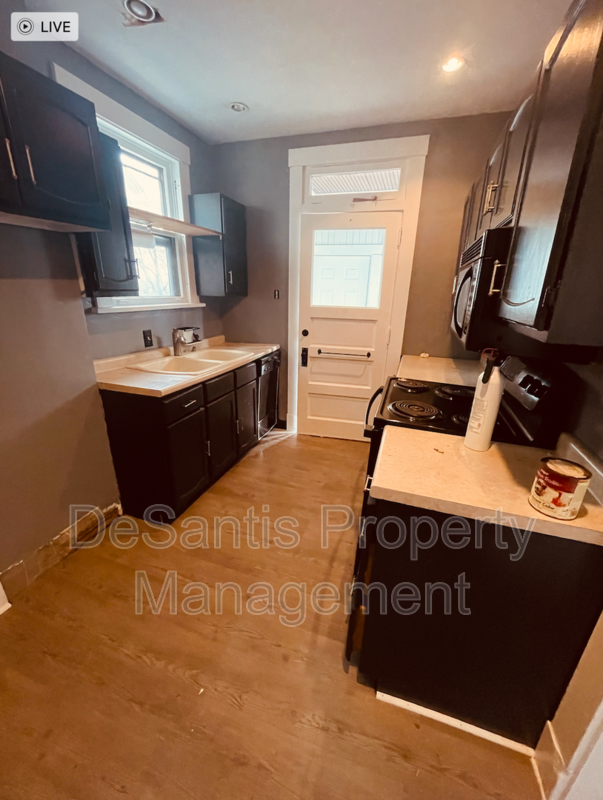 2 Bed 1 Bath- Pittsburgh Pa property image