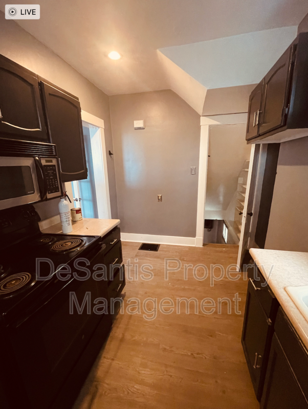 2 Bed 1 Bath- Pittsburgh Pa property image