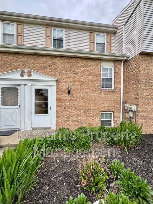 Charming 2 Bed 1 Bath in Cranberry! property image