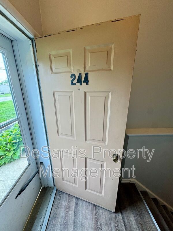 Charming 2 Bed 1 Bath in Cranberry! property image