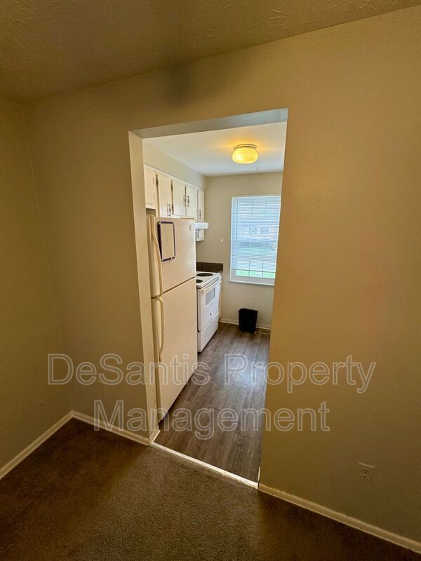 Charming 2 Bed 1 Bath in Cranberry! property image