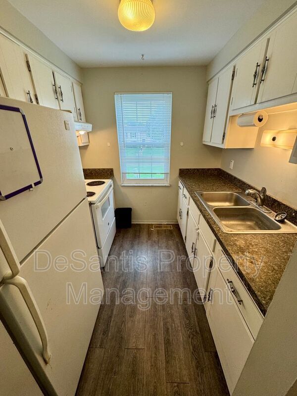 Charming 2 Bed 1 Bath in Cranberry! property image