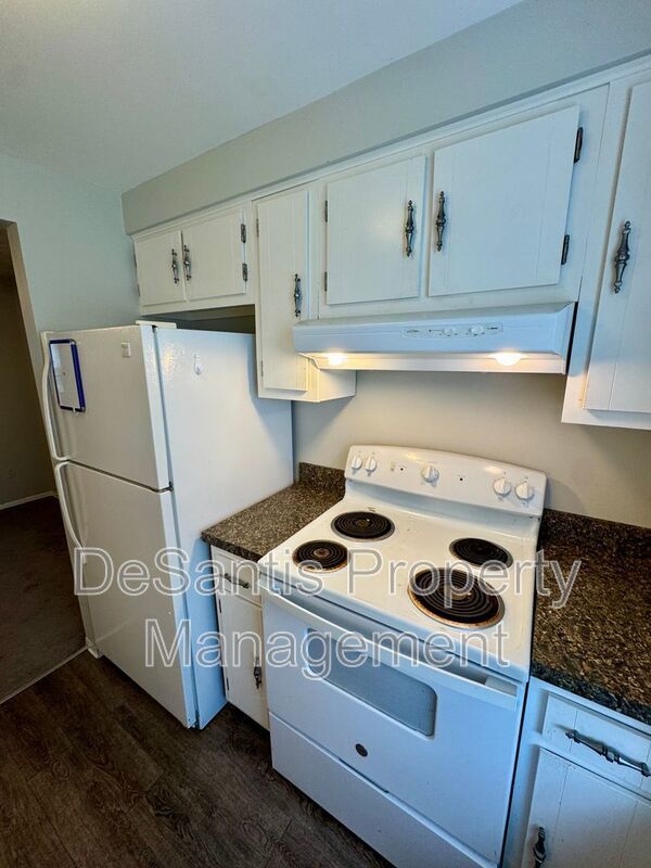 Charming 2 Bed 1 Bath in Cranberry! property image