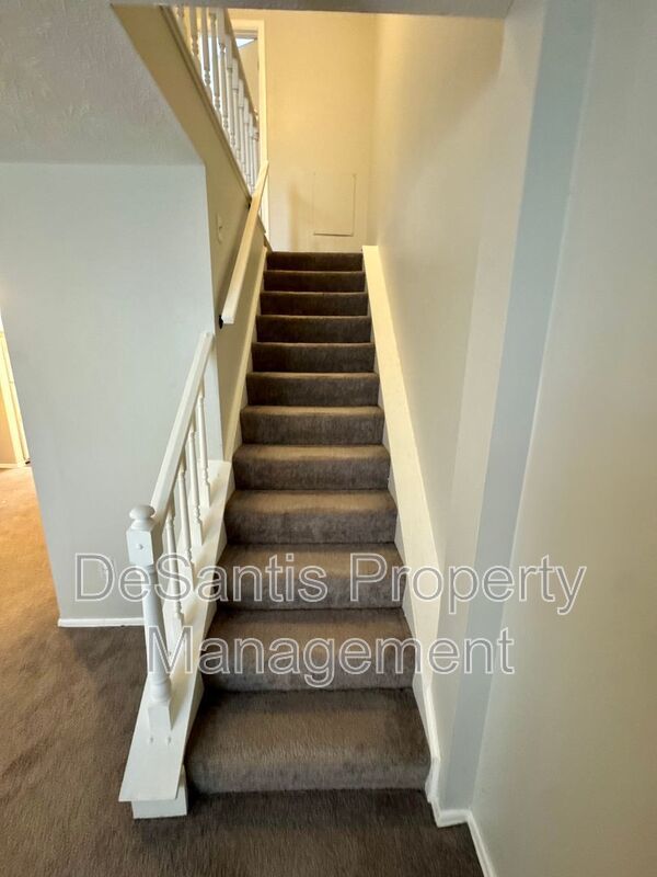 Charming 2 Bed 1 Bath in Cranberry! property image