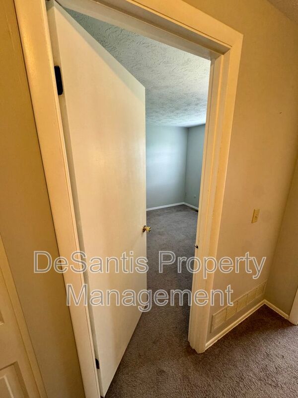 Charming 2 Bed 1 Bath in Cranberry! property image