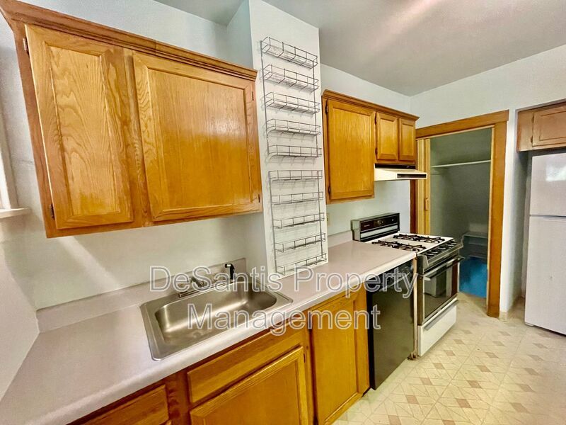 Charming Pittsburgh Retreat: 3-Bed Home with Hardwood Floors, Basement, and Private Porches property image