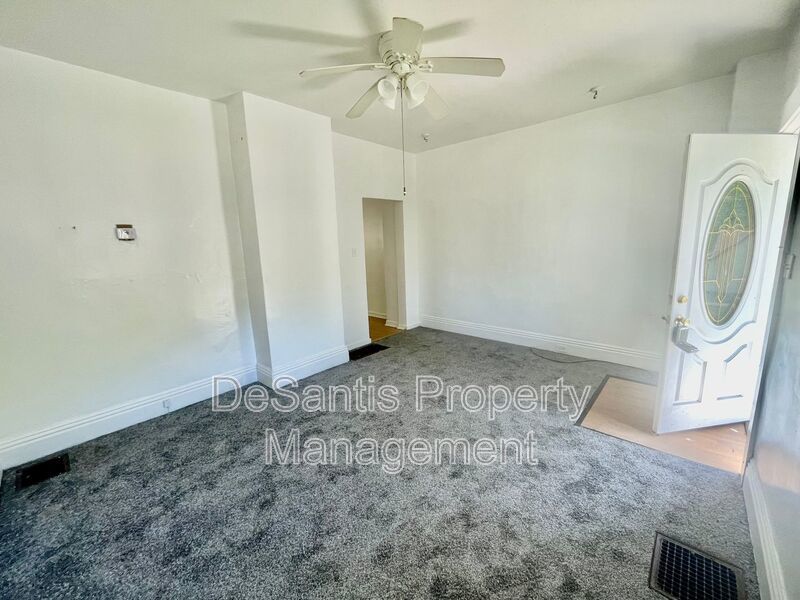 2 Bed 1 Bath- Pittsburgh PA property image