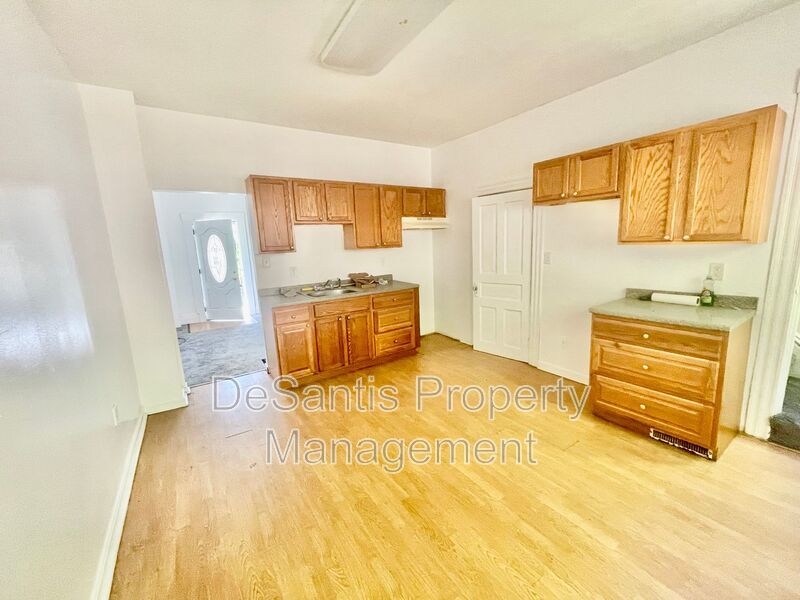 2 Bed 1 Bath- Pittsburgh PA property image