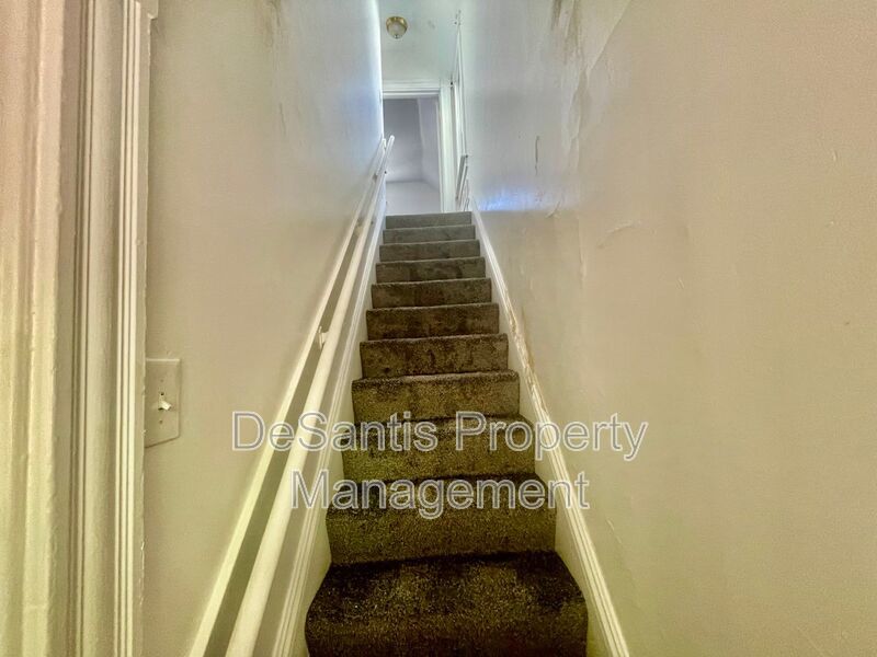 2 Bed 1 Bath- Pittsburgh PA property image