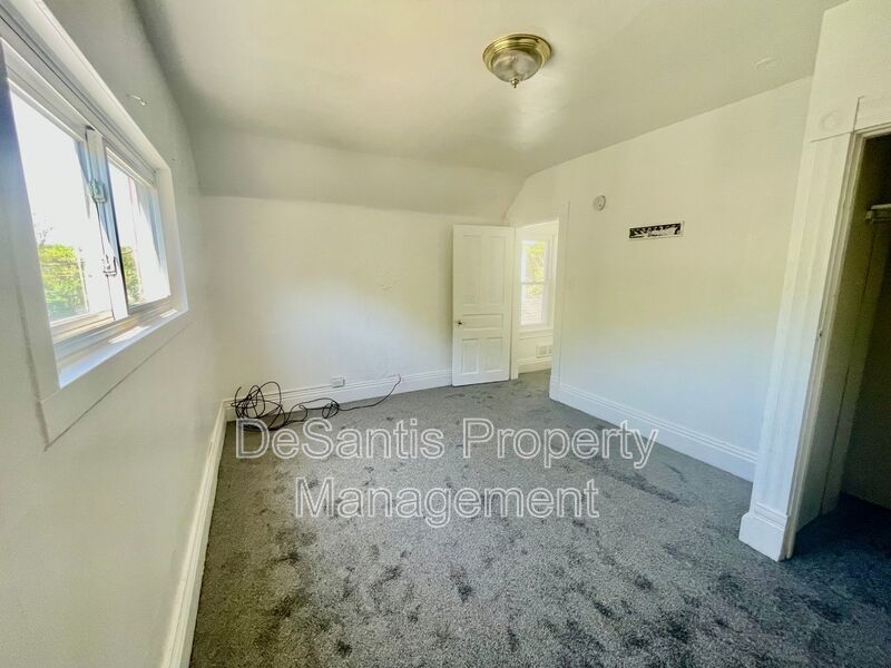 2 Bed 1 Bath- Pittsburgh PA property image