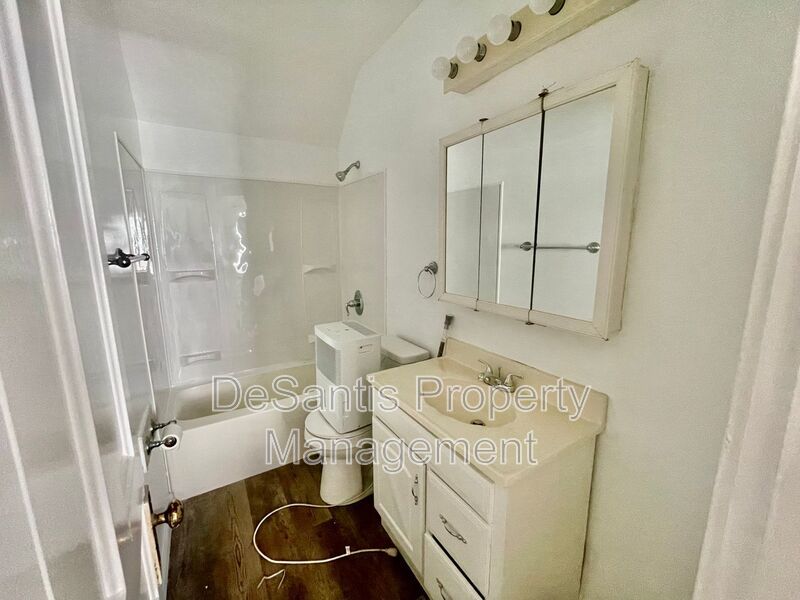 2 Bed 1 Bath- Pittsburgh PA property image