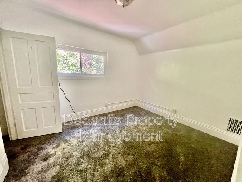 2 Bed 1 Bath- Pittsburgh PA property image