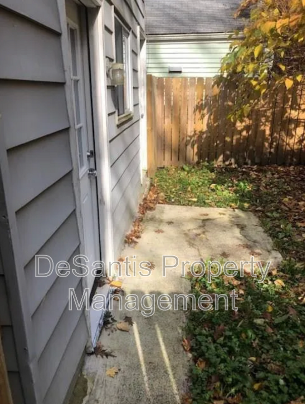 2 Bed 1 Bath- Pittsburgh PA property image