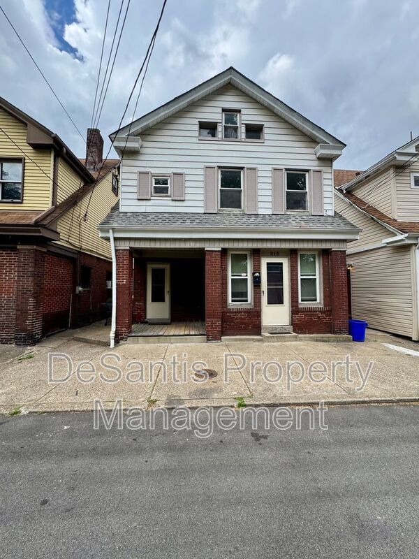 Cozy & Bright 2 Bedroom in Carrick! property image
