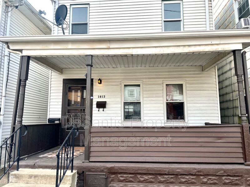 3 bed 1 bath in New Kensington Pa property image