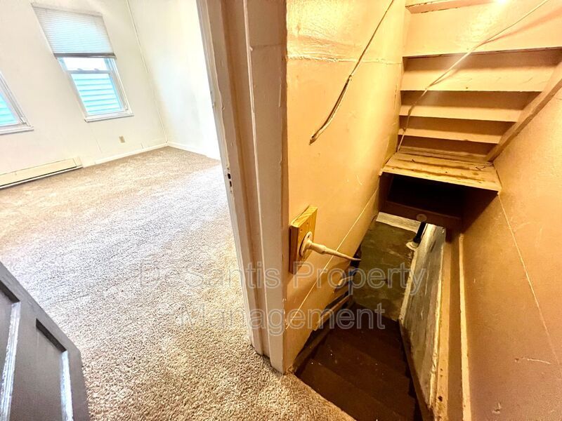 3 bed 1 bath in New Kensington Pa property image